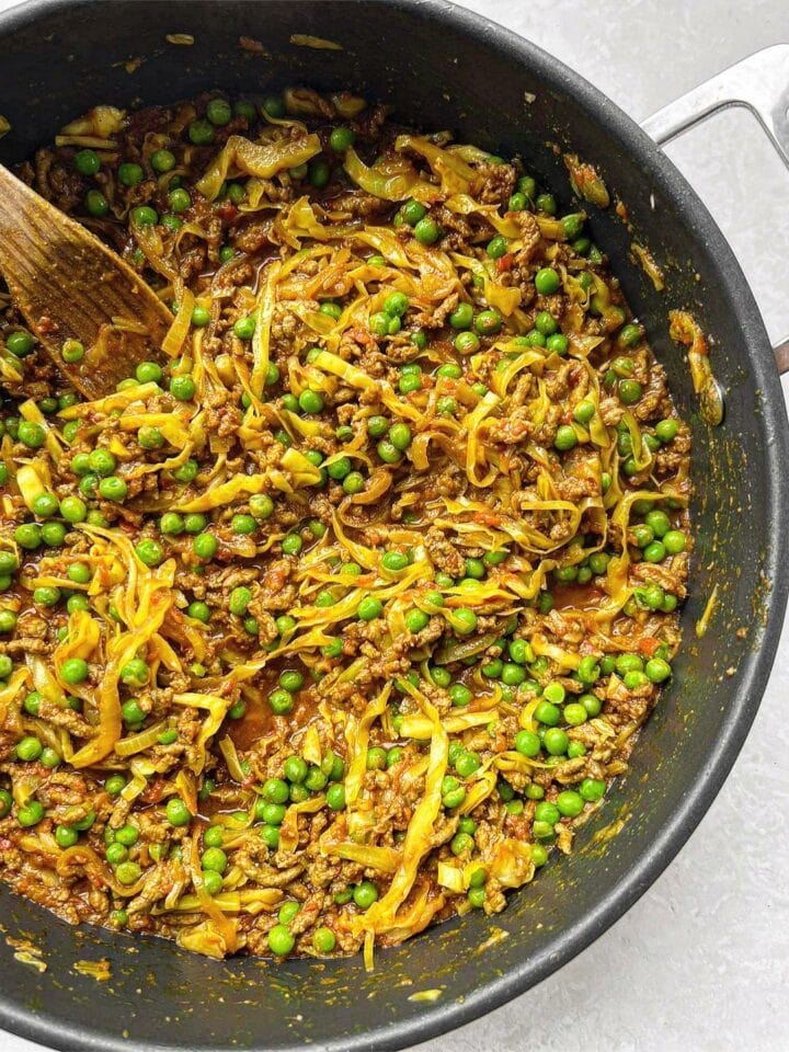 Simmered curry mince with peas added. 