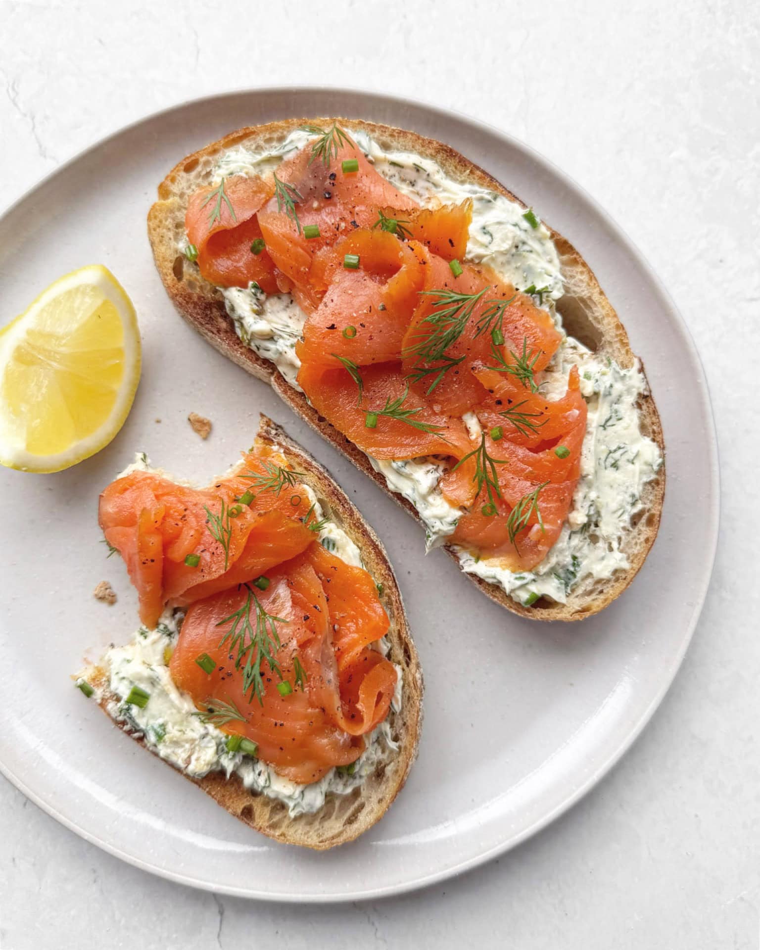 Smoked salmon and cream cheese toast