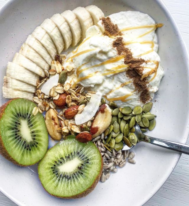 Yoghurt muesli bowl🥝🍌 An easy brekkie idea for your Tuesday morning☀️ 

Simply add to a bowl a sliced fruit or two, Greek yoghurt, and a few heaped Tbsp of muesli, nuts and seeds. 

This dish is so easy to switch up based on what’s in the kitchen. It always becomes my default breakfast when my pantry becoming cluttered with too many half open bags of nuts/seeds😅

#breakfast #breakfasttime #healthybreakfast