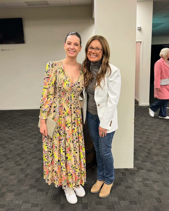 ✨The most wonderful + engaging evening with @drlibby for her ‘Bouncing Back’ tour. So much wisdom, passion and good vibes!💃

As a @bioblends ambassador it was a pleasure coming along to her New Plymouth event. I’ve been a long time follower of Dr Libby’s work, and are always in awe of her exceptional science communication - she makes tricky concepts accessible, improving health literacy🙏🏻.

Dr Libby is touring across NZ in Sep-Oct, talking to the widespread sense of exhaustion and emotional depletion many are grappling with due to life challenges. The event delves into relevant biochemical, nutritional and emotional influences on health and wellbeing, along with practical strategies and inspiration - you’ll leave with plenty of takeaway tips👌. 

To find out where she’ll be speaking next and to book tickets, check out the link in my bio✨ #drlibby #bouncingback #bioblends