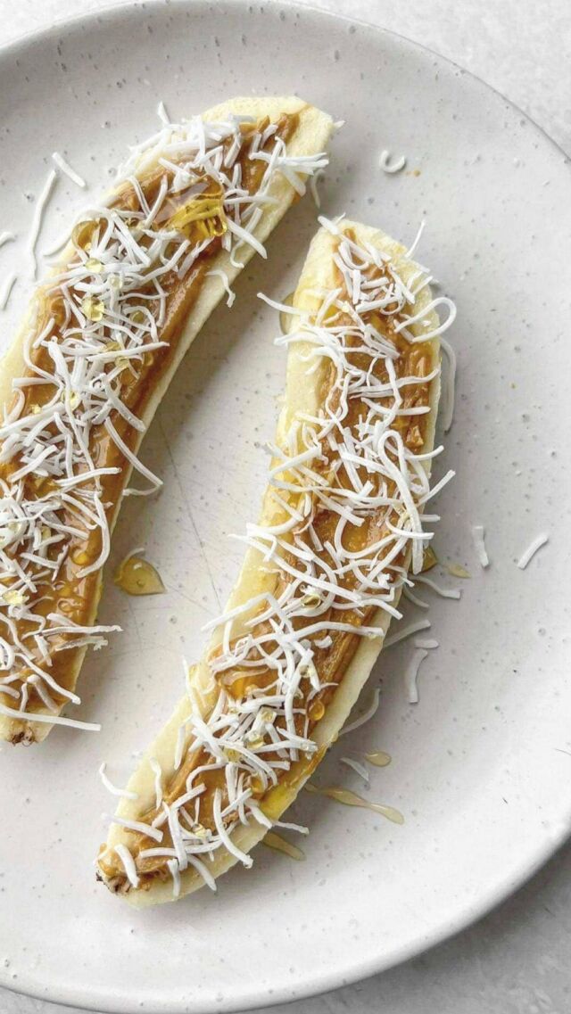 Banana + peanut butter snack boats🍌

Comment ‘recipe’ if you’d like me to send the full recipe + steps to your DM✨

This quick and wholesome snack is as fun to make as it is to eat. 

Topped with creamy peanut butter, shredded coconut and a light drizzle of honey, it’s the perfect balance of flavours and textures👌

Enjoy 🍌🍌 #healthysnack #snackidea #healthysnacks #bananasnack #peanutbutterlover
